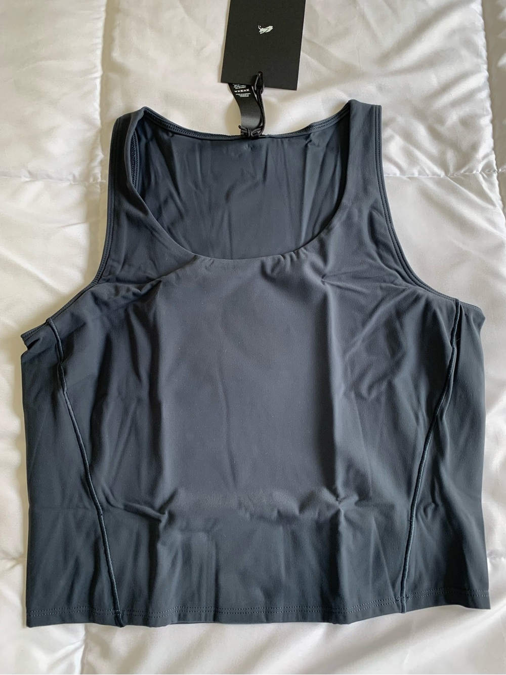 New with tags ALPHALETE crop tank top size Medium